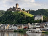 unser-blick-vom-hotel-u-ber-die-mosel-zur-reichsburg.jpg